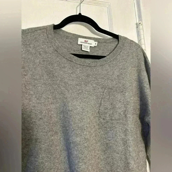 Women’s Vineyard Vines Sweater - Picture 5 of 5